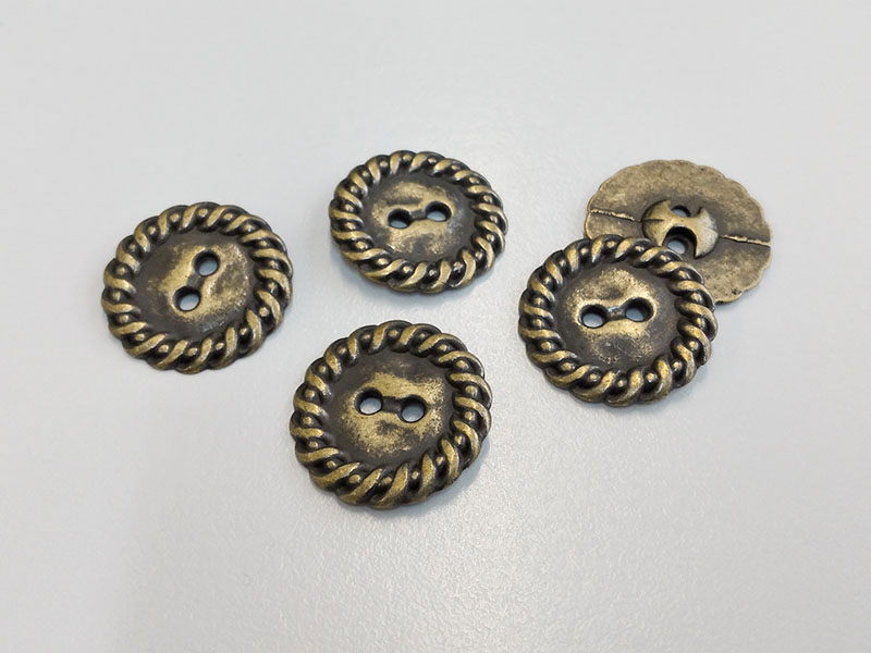 www.knopfparadies.de - 6096me - Altmessingfarbene Metallknöpfe mit zwei Löchern