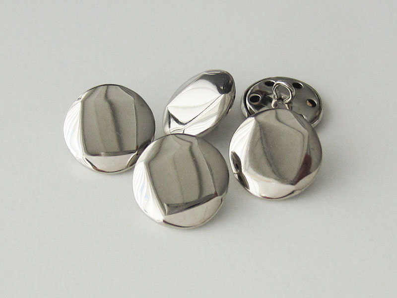 www.Knopfparadies.de - 5186si - Leichte silberne Metallblechknöpfe mit Viereck oder Raute