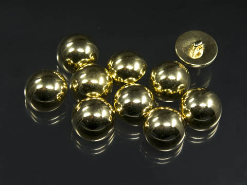 Goldfarbener, leichter Uniformknopf