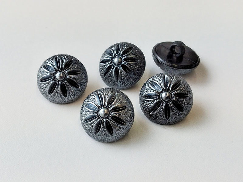 www.knopfparadies.de - 4294gr - Schwarz metalic bis dunkelgrau schimmernde Kunststoffknöpfe