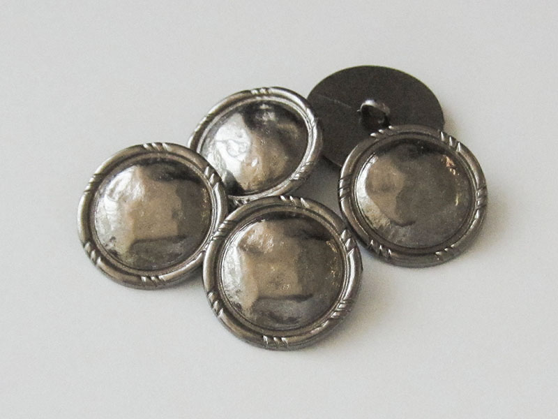 www.knopofparadies.de - 3740ch - Glänzend chromfarbene Metallknöpge
