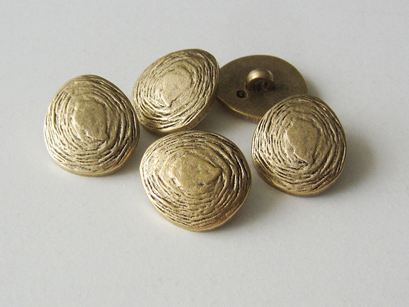 www.Knopfparadies.de - 5827ag - Originelle altgoldfarbene Kunststoffknöpfe in Metall Optik