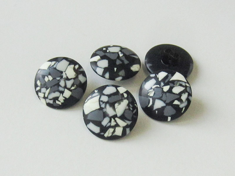 www.Knopfparadies.de - 4226st - Schwarze Ösenknöpfe aus Kunststoff mti weißem & grauen Granulat