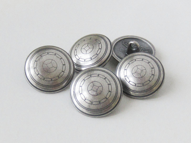 www.Knopfparadies.de - 2462gs - Zeitlos schön gemusterte Metallknöpfe in Altsilber
