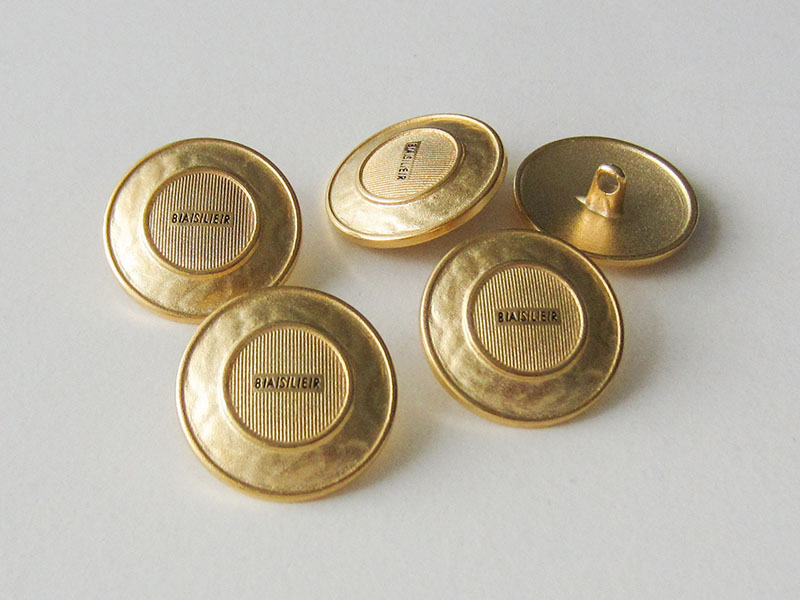 www.Knopfparadies.de - 2268go - Goldene Ösen Metallknöpfe mit Basler Logo