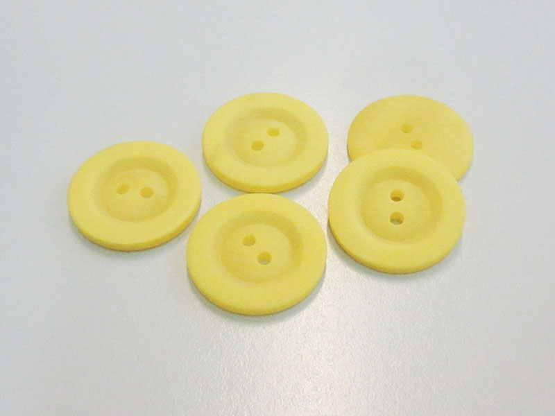 www.knopfparadies.de - 2836ge - Gelbe Kunststoffknöpfe mit 2 Löchern