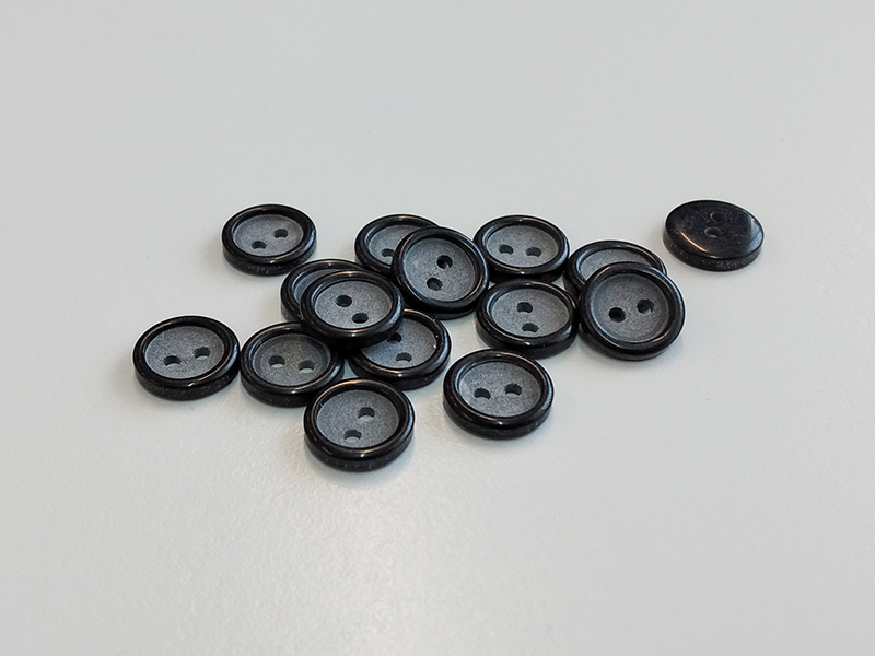 www.knopfparadies.de - 2364s - Winzige Zweilochknöpfe aus Kunststoff