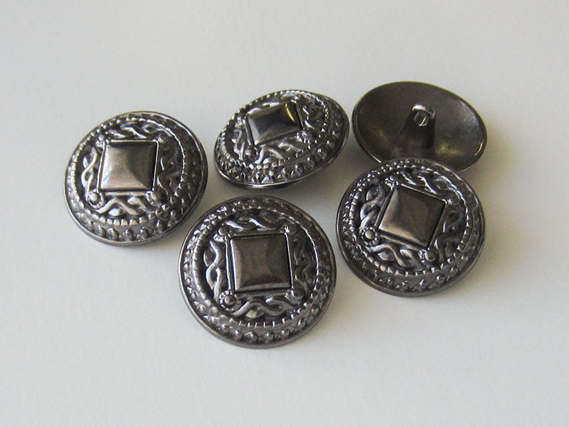 www.knopfparadies.de - 1499ch - Üppig verzierte Metallknöpfe