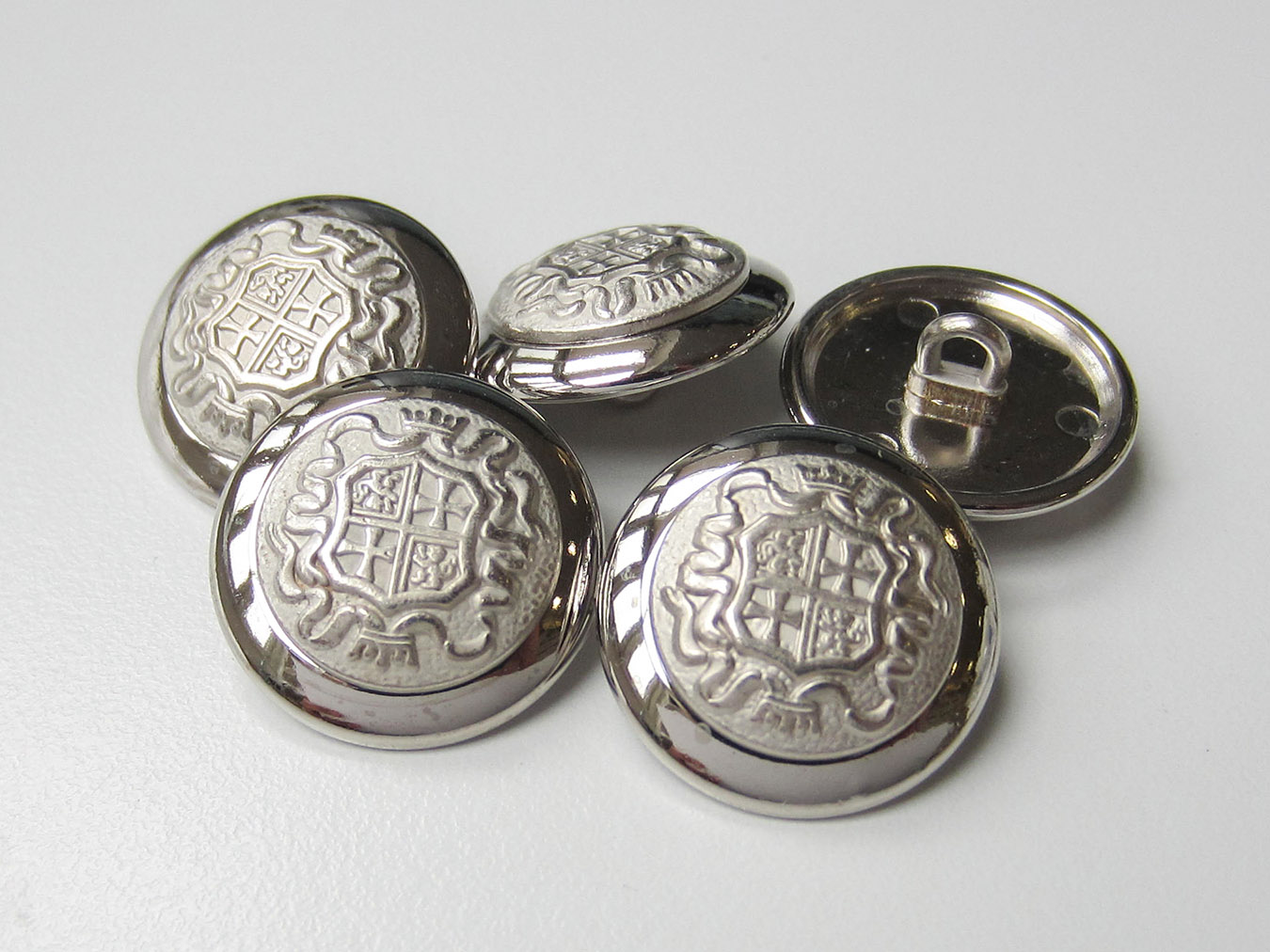Edler Wappen Metall Knopf mit Krone, Kreuz & Löwe