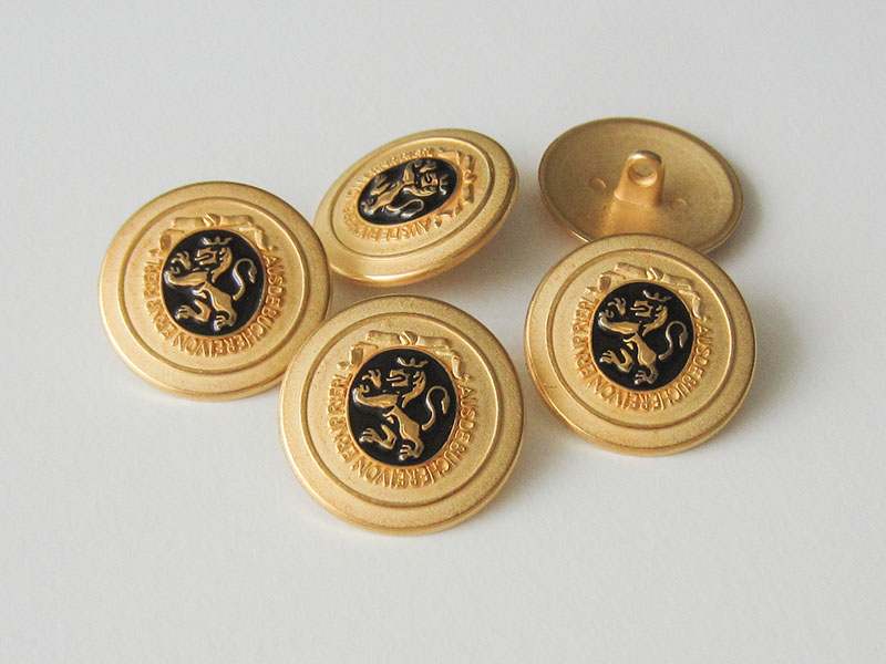 www.Knopfparadies.de - 0311sc - Edle Metallknöpfe in Gold und Schwarz mit Löwen Motiv