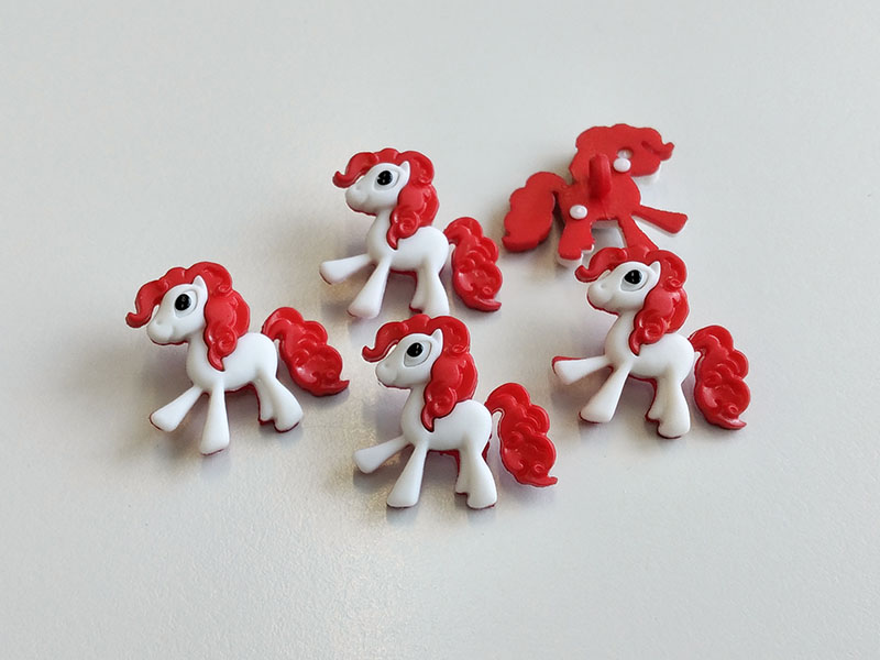 www.knopfparadies.de - 2193ro - Ausgefallen hübsche Kinderknöpfe: kleines Pony