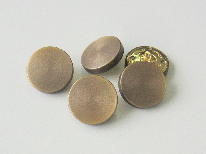 www.knopfparadies. de  - 3611me - Metallblechknöpfe mit fein strukturierter Oberfläche