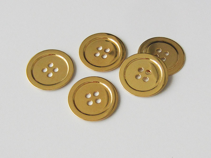 www.knopfparadies.de - 2697gg - Zeitlose Vierlochknöpfe aus Metall, goldfarben