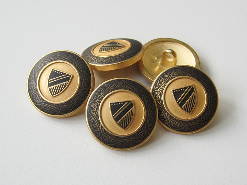 www.Knopfparadies.de - 5549sc - Edle schwarz goldene Wappenknöpfe aus Metall mit Zierband