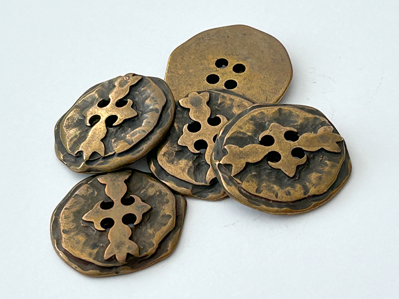 Metallknöpfe im mittelalterlichen Stil