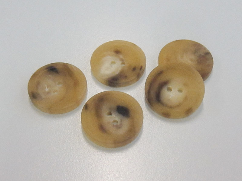 www.knopfparadies.de - 5982nn - Matt blonde Büffelhornknöpfe, dunkelbraun und hellbeige marmoriert
