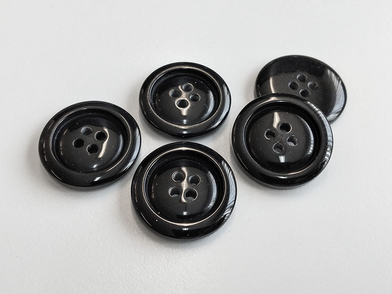 www.knopfparadies.de - 6110sc - Schwarze Mantelknöpfe aus Kunststoff