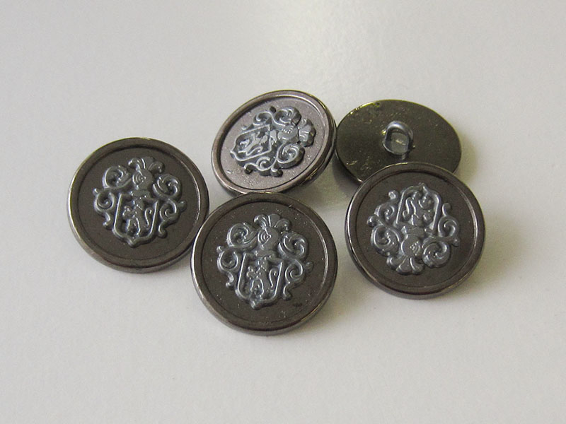 www.Knopfparadies.de - 1523cz - Prächtige Wappenknöpfe aus Metall in Chrom & Zinn