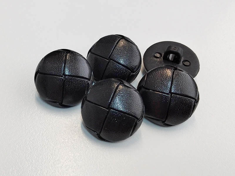 www.knopfparadies.de - 6151sc - Schwarze Kunststoffknöpfe, fast wie echte Lederknöpfe