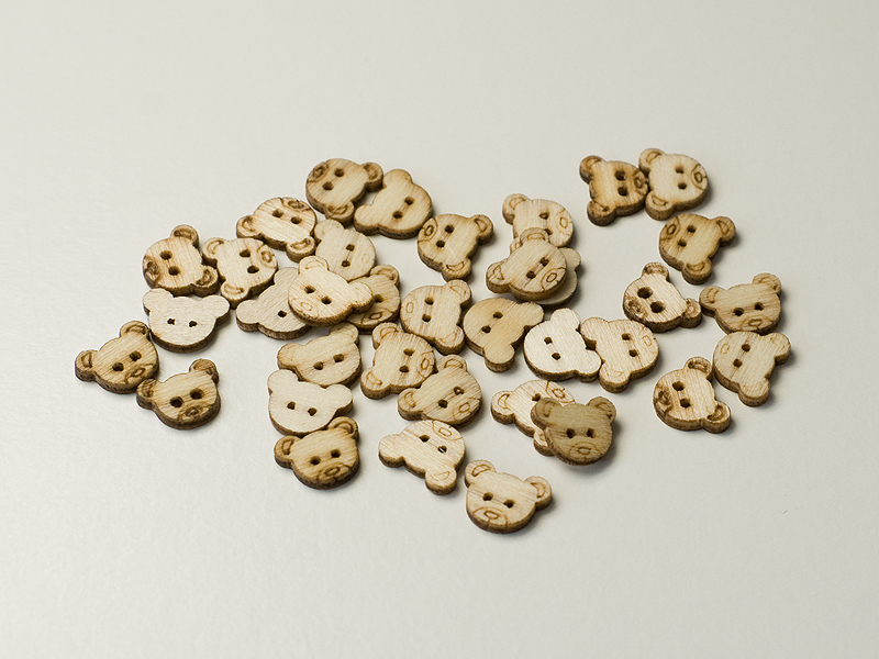 Kleine Holzknöpfe Bärchen