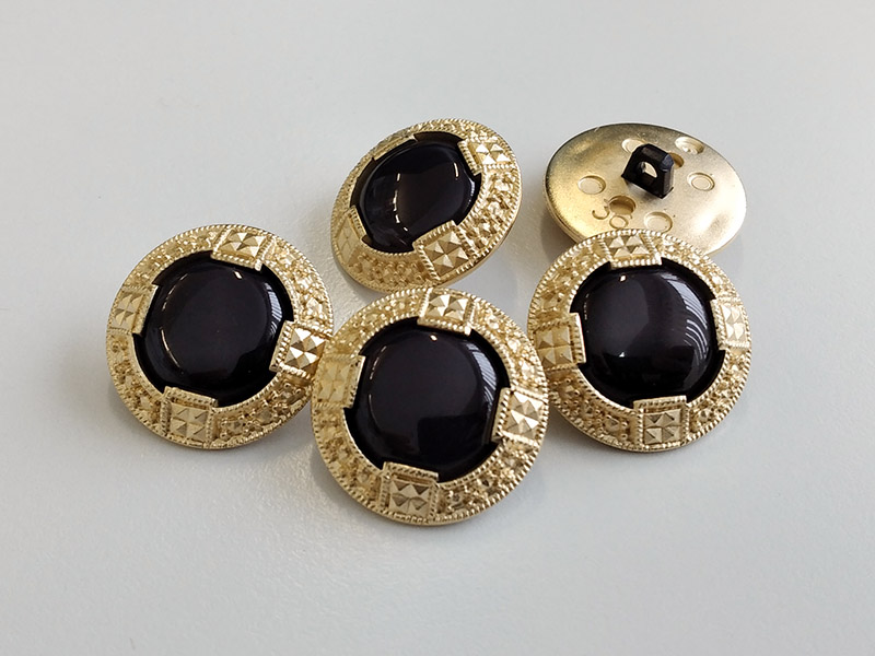 www.knopfparadies.de - 4500gs - Besonders elegante Kunststoffknöpfe in schwarz und matt gold