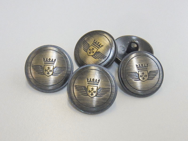 Hochwertiger Metall-Uniformknopf mit Wappen-Emblem