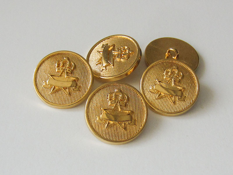 www.Knopfparadies.de - 3079go - Edle goldene Motiv Metallknöpfe mit Krone & Stern