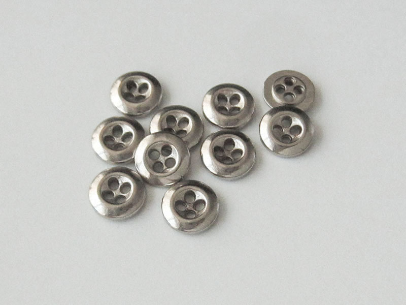 www.knopfparadies.de - pu003sg - Puppenknöpfe aus Metall in glänzend silber