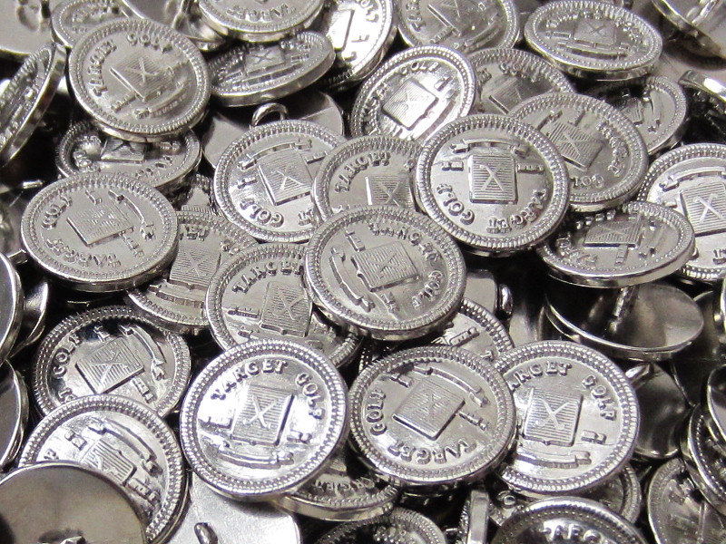 Sportlicher glänzend silberfarbener Metall Knopf Golf