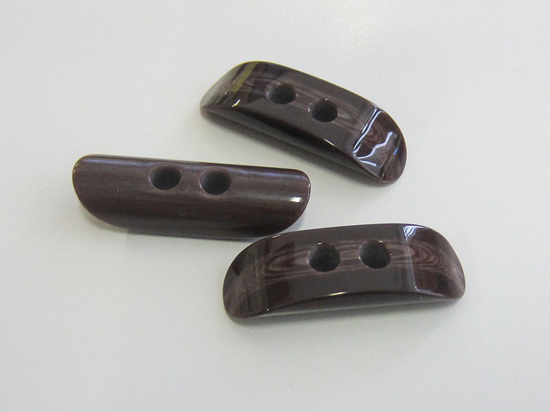 www.Knopfparadies.de - 5616db - Braune Knebelknöpfe aus Kunststoff