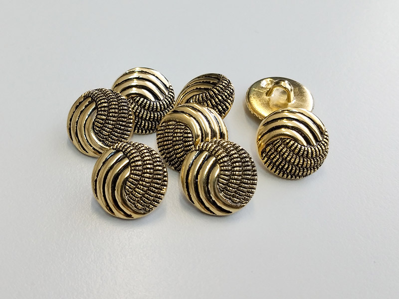 www.knopfparadies.de - 6304ag - Elegante, altgoldfarbene Blusenknöpfe aus Kunststoff
