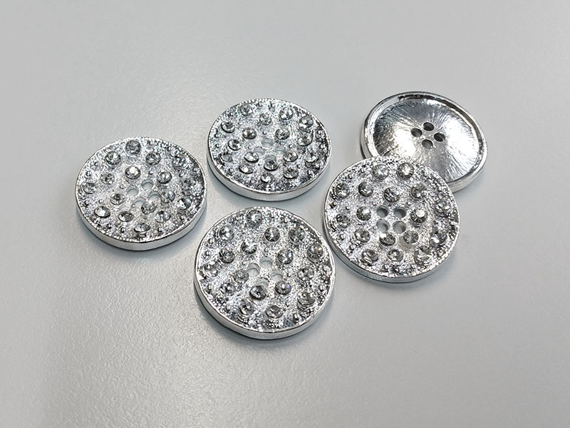 www.knopfparadies.de - 6573si - Wunderschön funkelnde Vierlochknöpfe mit Strass-Steinen