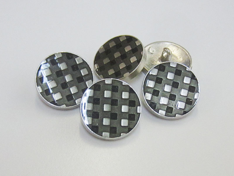 Moderner Metall Knopf mit graphischem Viereck Muster