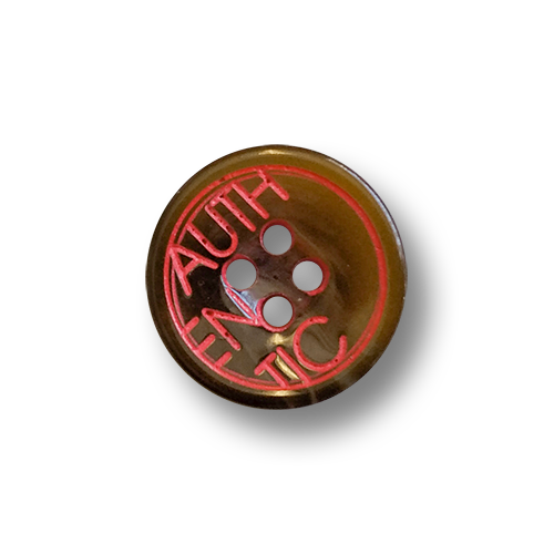 Runder Blusenknopf in Hornoptik mit roter AUTHENTIC-Inschrift – 4-Loch