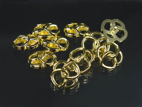 Ausgefallene goldfarbene leichte Knöpfe
