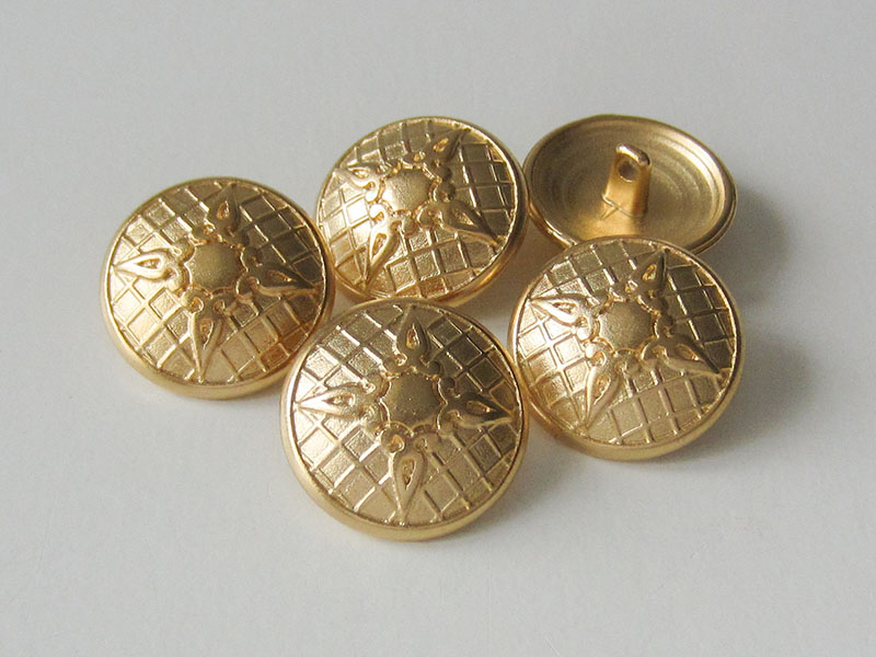 www.Knopfparadies.de - 3157mg - Prunkvolle goldene Ösenknöpfe aus Metall mit Kreuz oder Stern Motiv