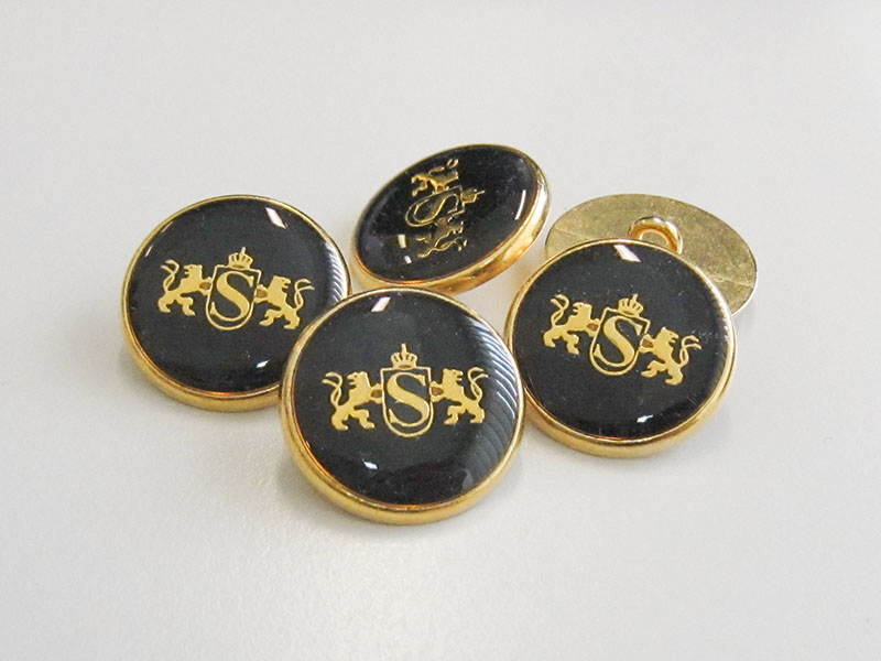 Dunkelblau grün goldfb. Metall Wappen Knopf mit Löwen