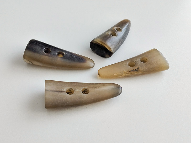 www.knopfparadies.de - 6421bf - Echte Büffelhornspitzen - B-WARE!