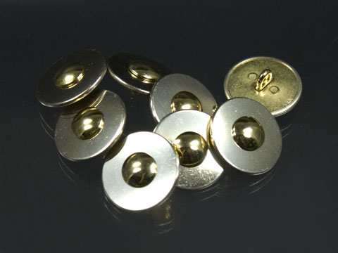 Schöner schlichter zweiteiliger Metallknopf in bicolor