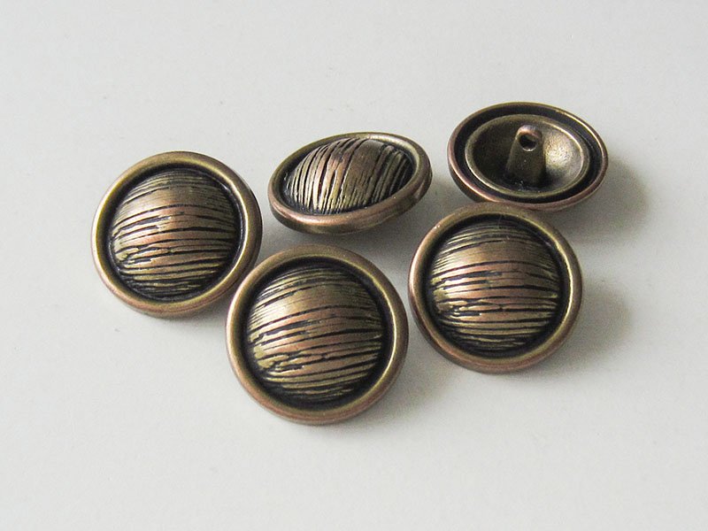 www.Knopfparadies.de - 2527mk - Urige messing & kupferfarbene Metallknöpfe mit Schraffierung
