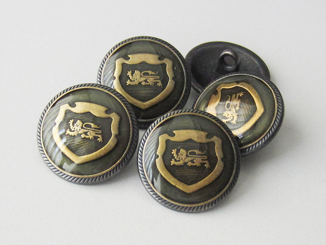 Messing-eisenfarbener Blazer Knopf mit Wappen und Löwe