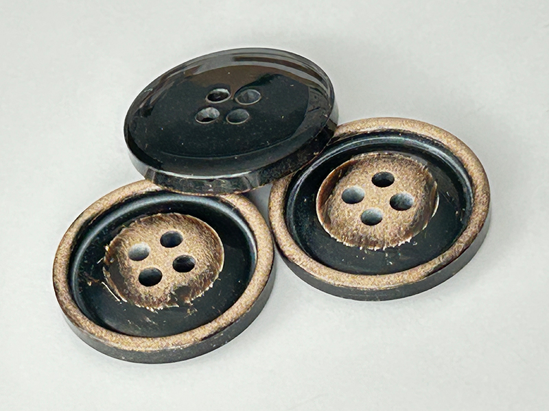 www.knopfparadies.de  - SKZ7022br - Jackenknöpfe Kunststoff schwarz braun glänzend