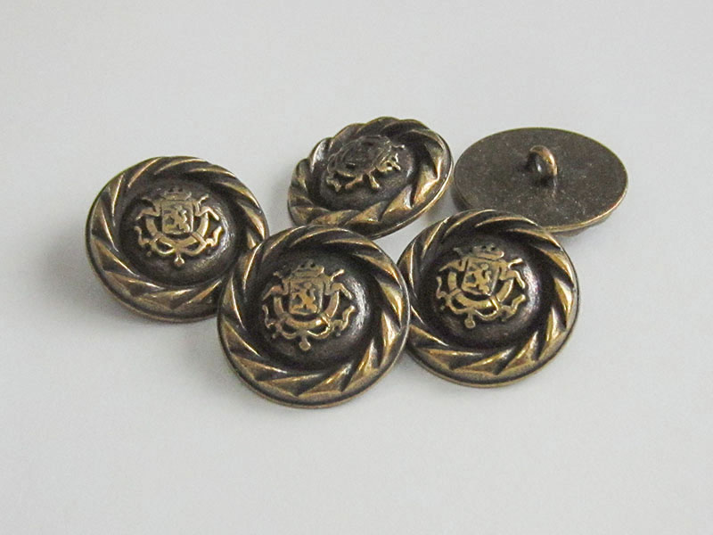 www.knopfparadies.de - 3154me - Mondäne, schwere Metallknöpfe mit Wappen