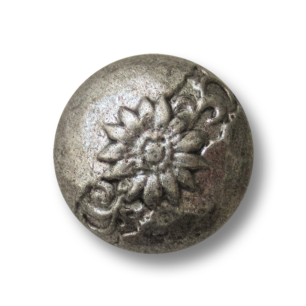 Alt wirkender Metall Ösen Knopf mit Blume