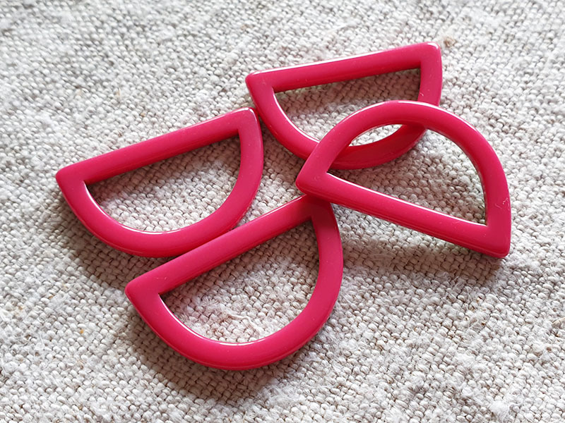 Hübsches 4er-Set D-Ringe - eine Seite grün, eine Seite pink