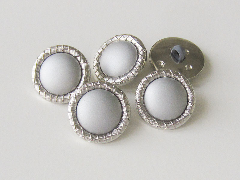 www.Knopfparadies.de - 0012si - Elegante silberne Kunststoffknöpfe in Metalloptik