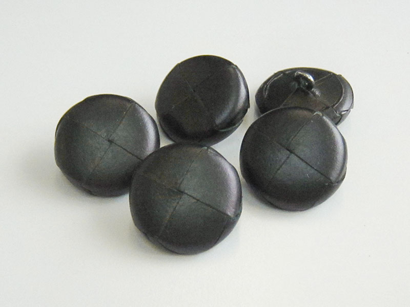 www.knopfparadies.de - 5986gn - Dunkelgrüne Lederknöpfe