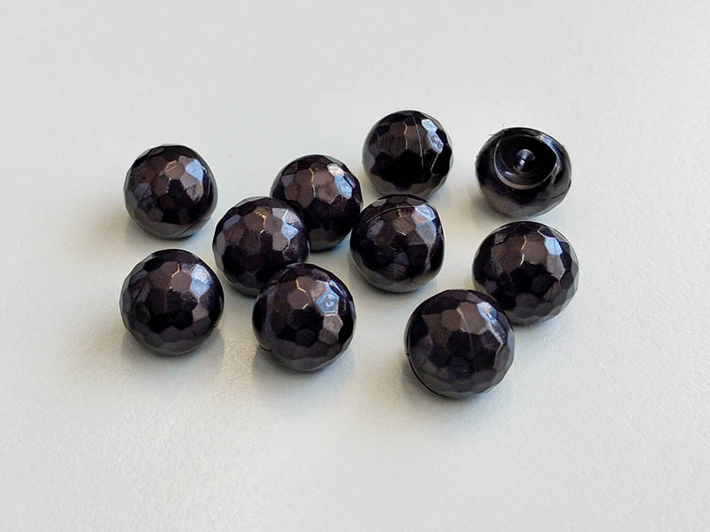 www.knopfparadies.de - 4690db - Dunkelblau funkelnde Kunststoffknöpfe in Kugelform