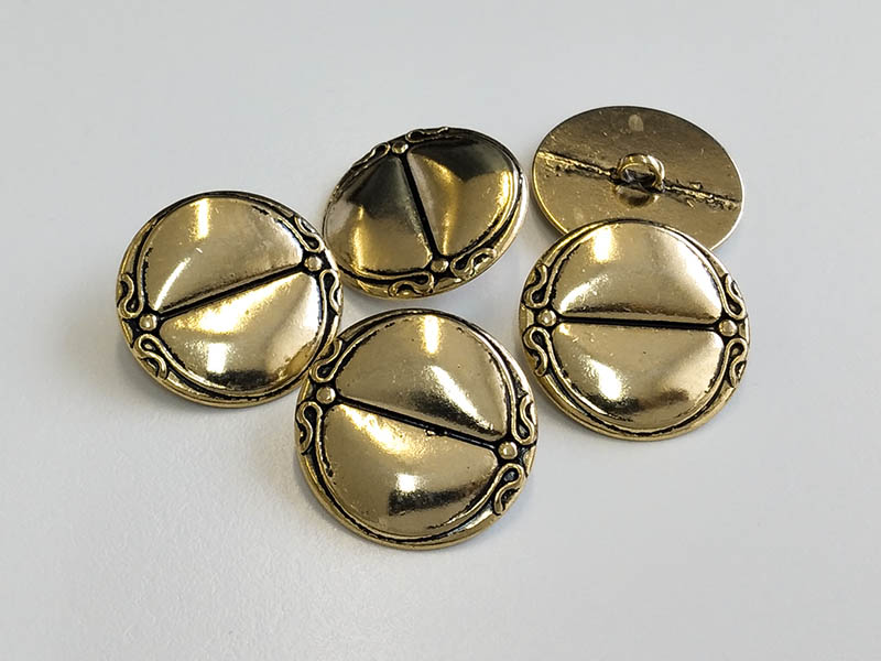 Umwerfend schöne, schwere, altgoldfarbene Metallknöpfe