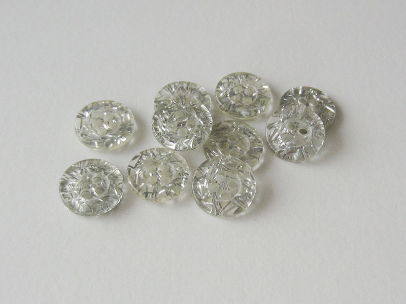 www.Knopfparadies.de - hk023st - Kleine transparente Blusenknöpfe mit silbernen Glitzerfäden